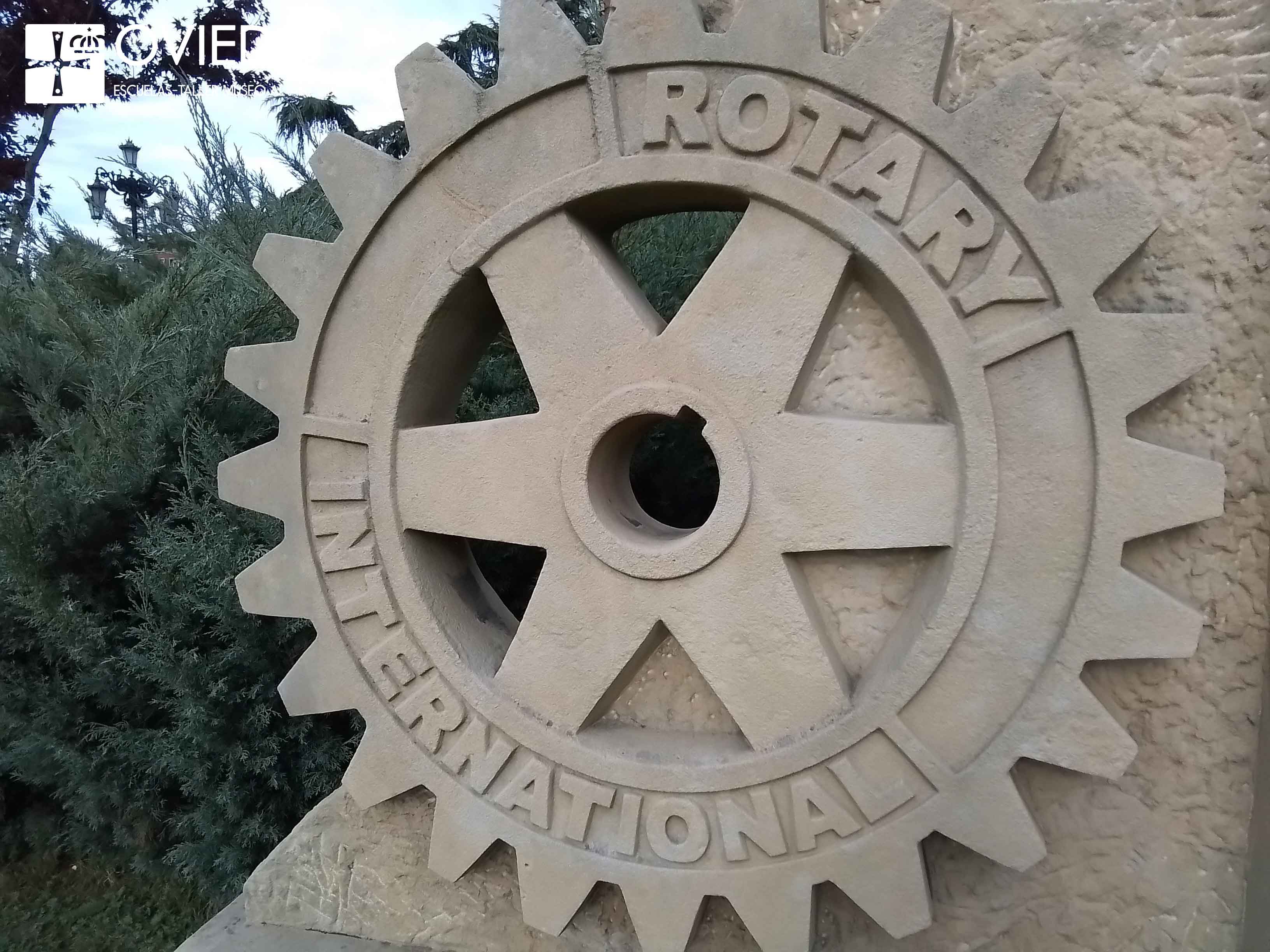 Escultura Rottary International